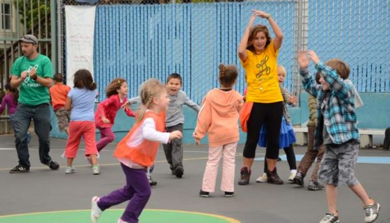 charades-relay-playworks